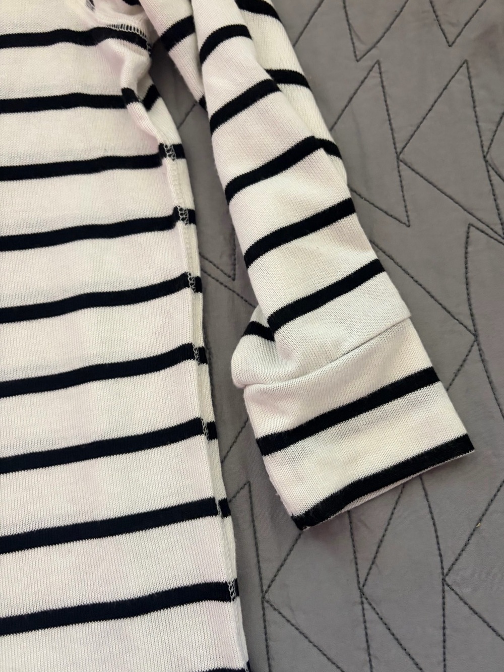 Market and Spruce Knit Top Black/White - Picture 3 of 5